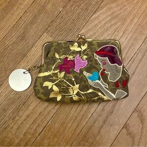 Disney Couture x Loop Snow White Kiss-Lock Clutch